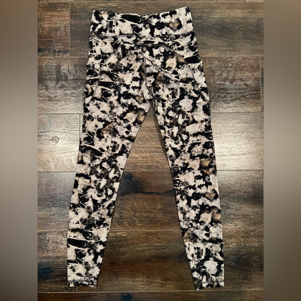 Lululemon Invigorate High-Rise Tight 28"
